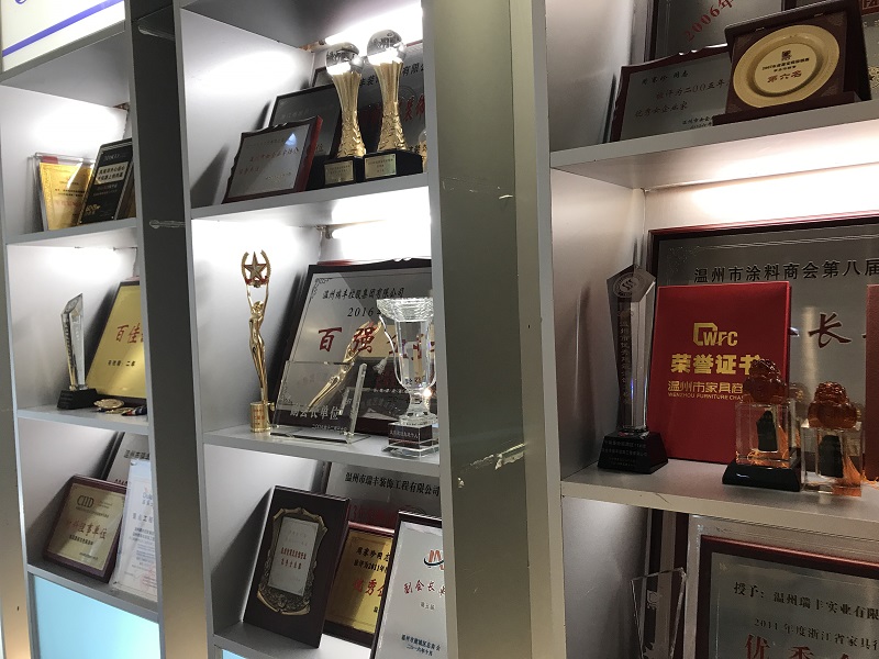 百強企業3.jpg